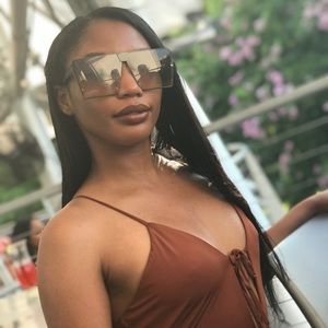 Meet your Posher, Shylla